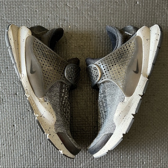 Nike Sock Dart size 9 - Picture 2 of 5